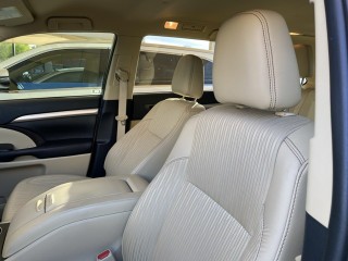 2019 Toyota Highlander LE Plus 5TDZZRFH2KS363673 photo 9 2019 Toyota Highlander LE Plus 5TDZZRFH2KS363673 photo 9