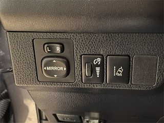 2017 Toyota RAV4 XLE JTMWFREV4HD095152 photo 18 2017 Toyota RAV4 XLE JTMWFREV4HD095152 photo 18