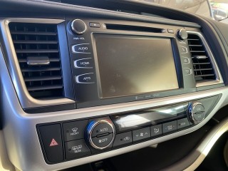 2019 Toyota Highlander LE Plus 5TDZZRFH2KS363673 photo 13 2019 Toyota Highlander LE Plus 5TDZZRFH2KS363673 photo 13