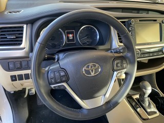 2019 Toyota Highlander LE Plus 5TDZZRFH2KS363673 photo 14 2019 Toyota Highlander LE Plus 5TDZZRFH2KS363673 photo 14