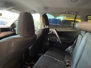2018 Toyota RAV4 LE JTMZFREV0JJ203271 photo 5 2018 Toyota RAV4 LE JTMZFREV0JJ203271 photo 5